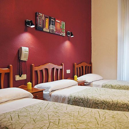 Hostal Fuencarral Kryse Madrid Luaran gambar