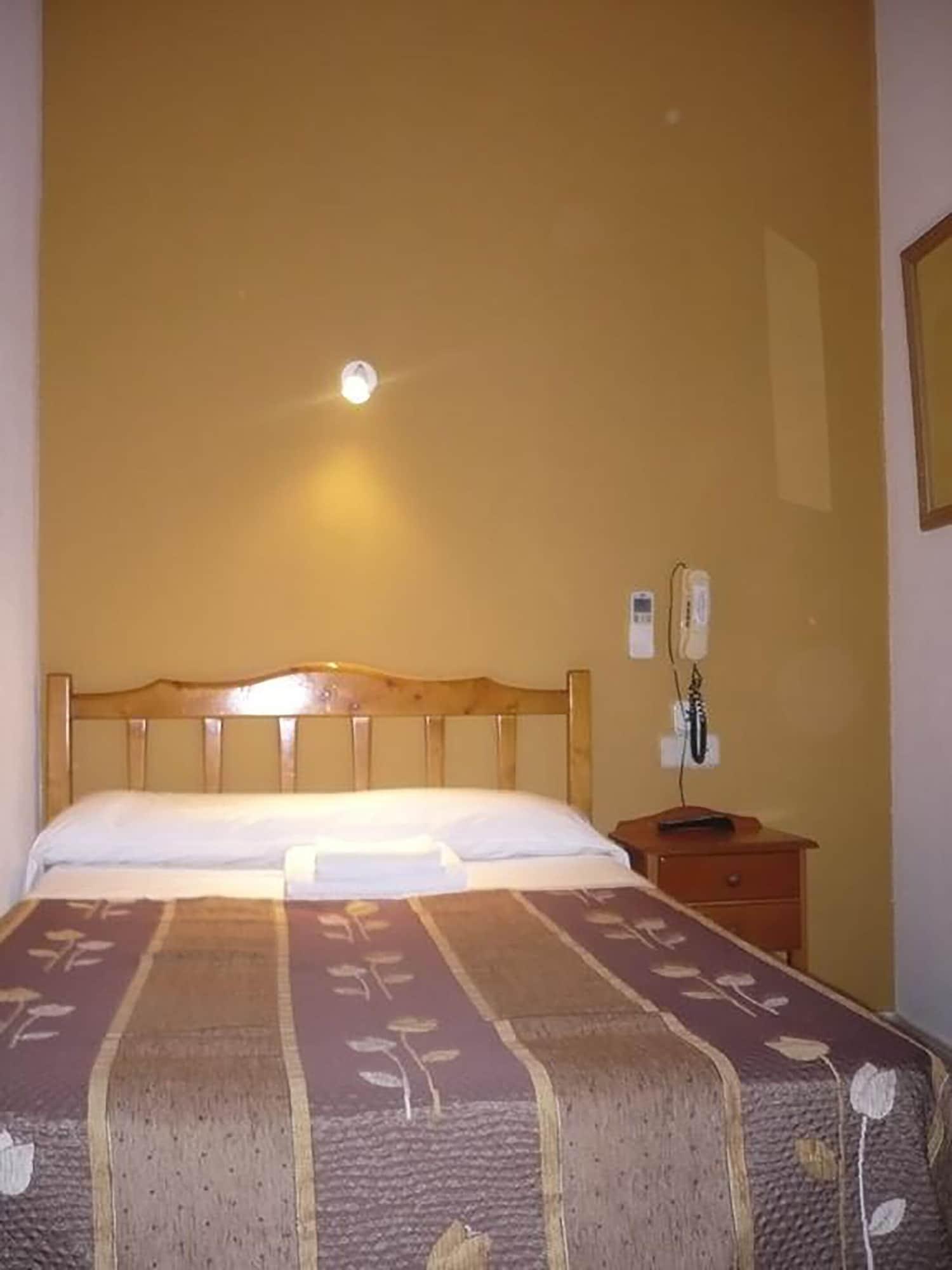 Hostal Fuencarral Kryse Madrid Luaran gambar