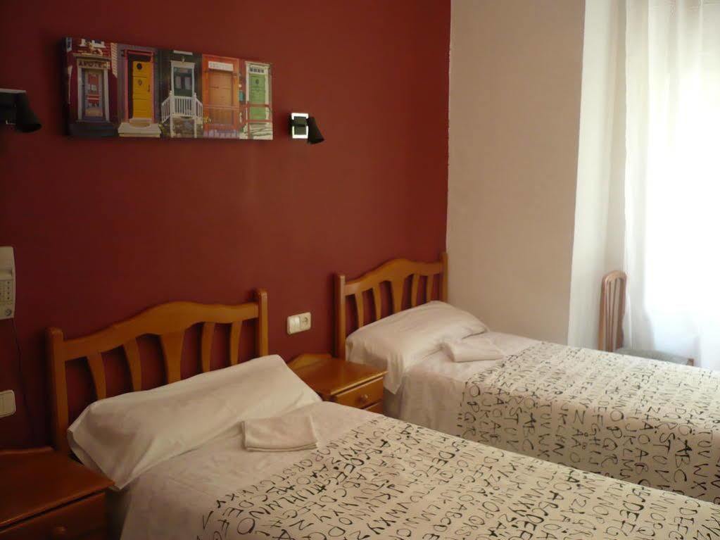 Hostal Fuencarral Kryse Madrid Luaran gambar