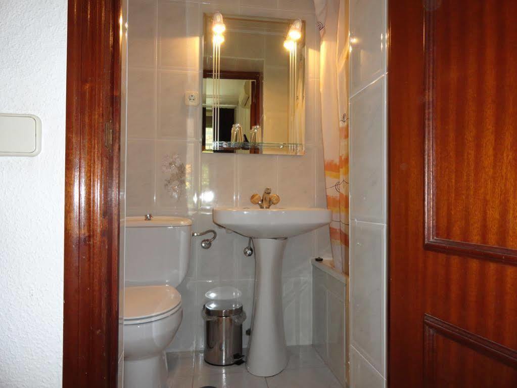 Hostal Fuencarral Kryse Madrid Luaran gambar