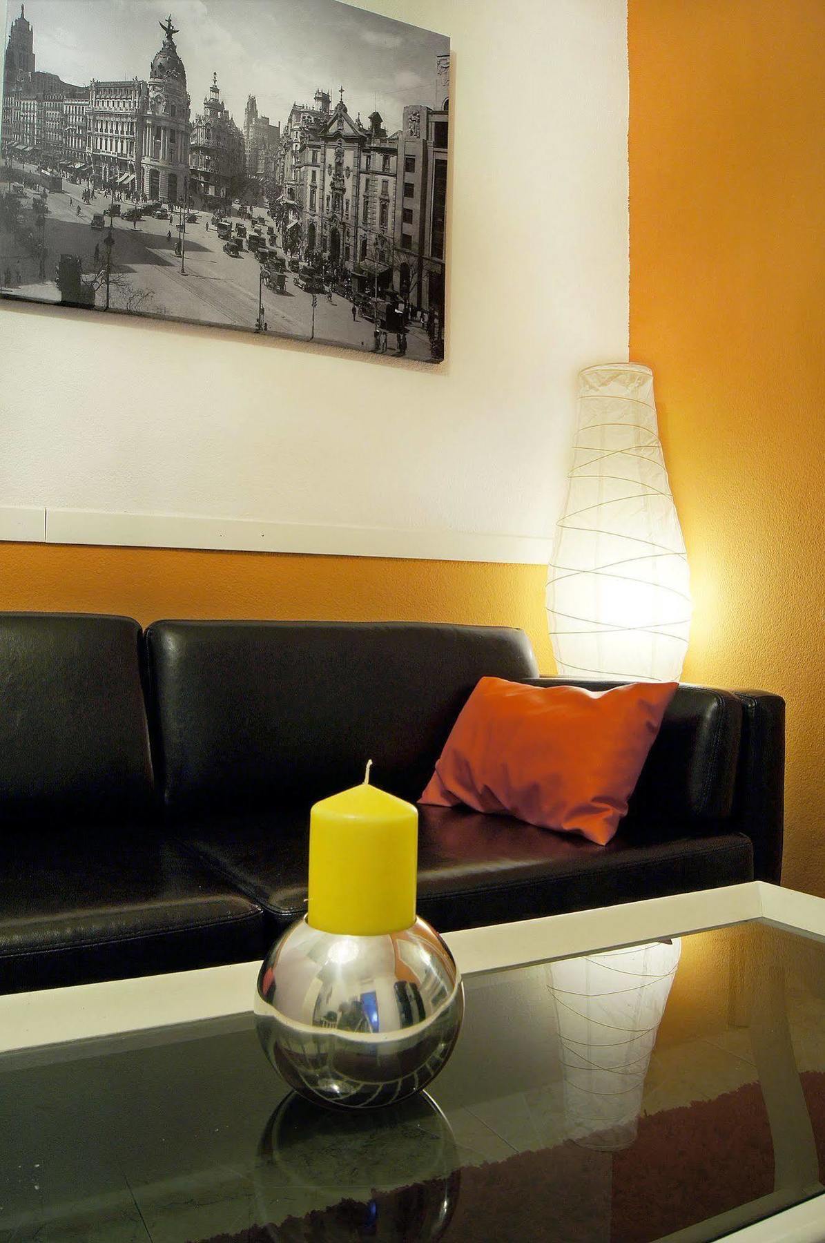 Hostal Fuencarral Kryse Madrid Luaran gambar