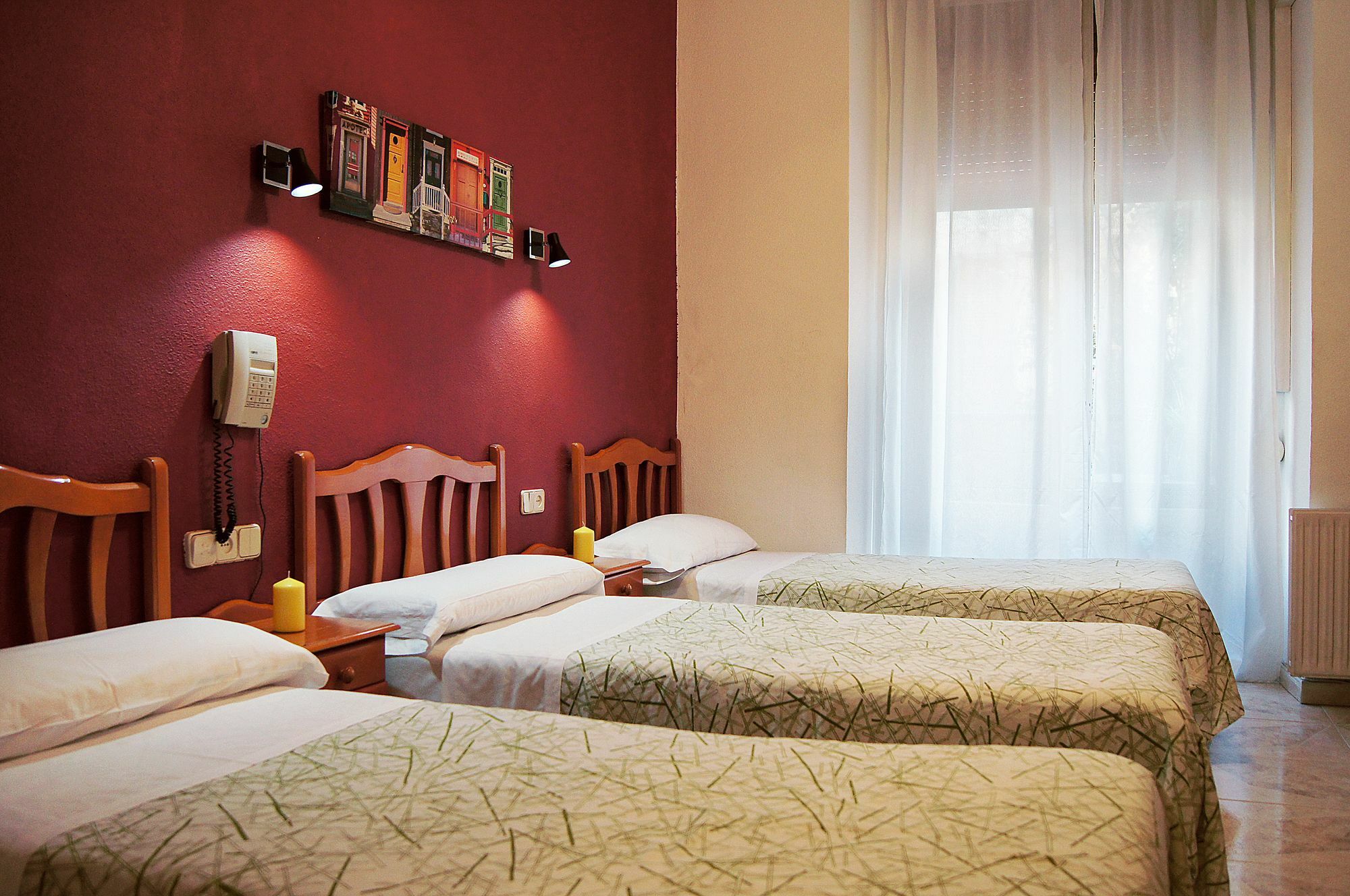 Hostal Fuencarral Kryse Madrid Luaran gambar